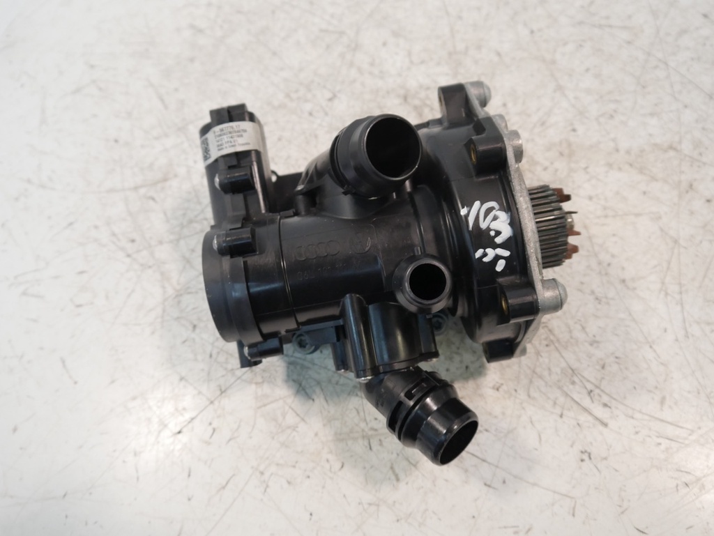 [MTD-503556] Bomba de agua Audi A6 C8 A7 Q5 2.0 TFSi DRYA DRY 06L121111M