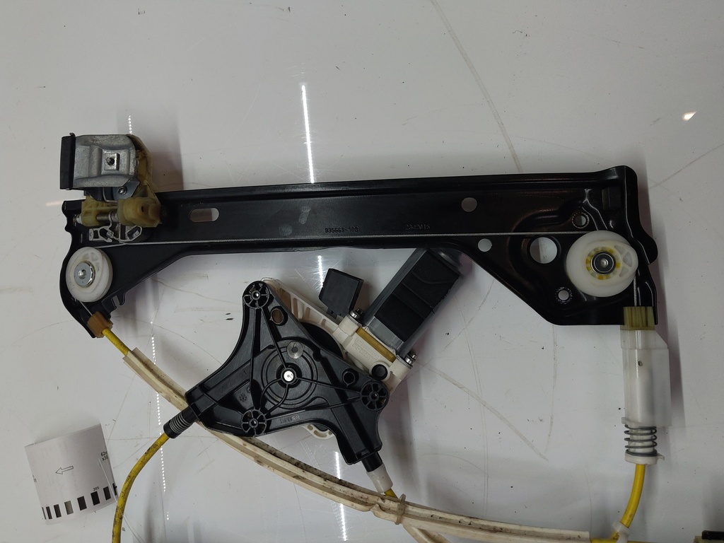[MTD-504701] Motor del elevalunas trasero izquierdo Mercedes CLA X117 1.5 CDI (OM651.930) 2015-2019
