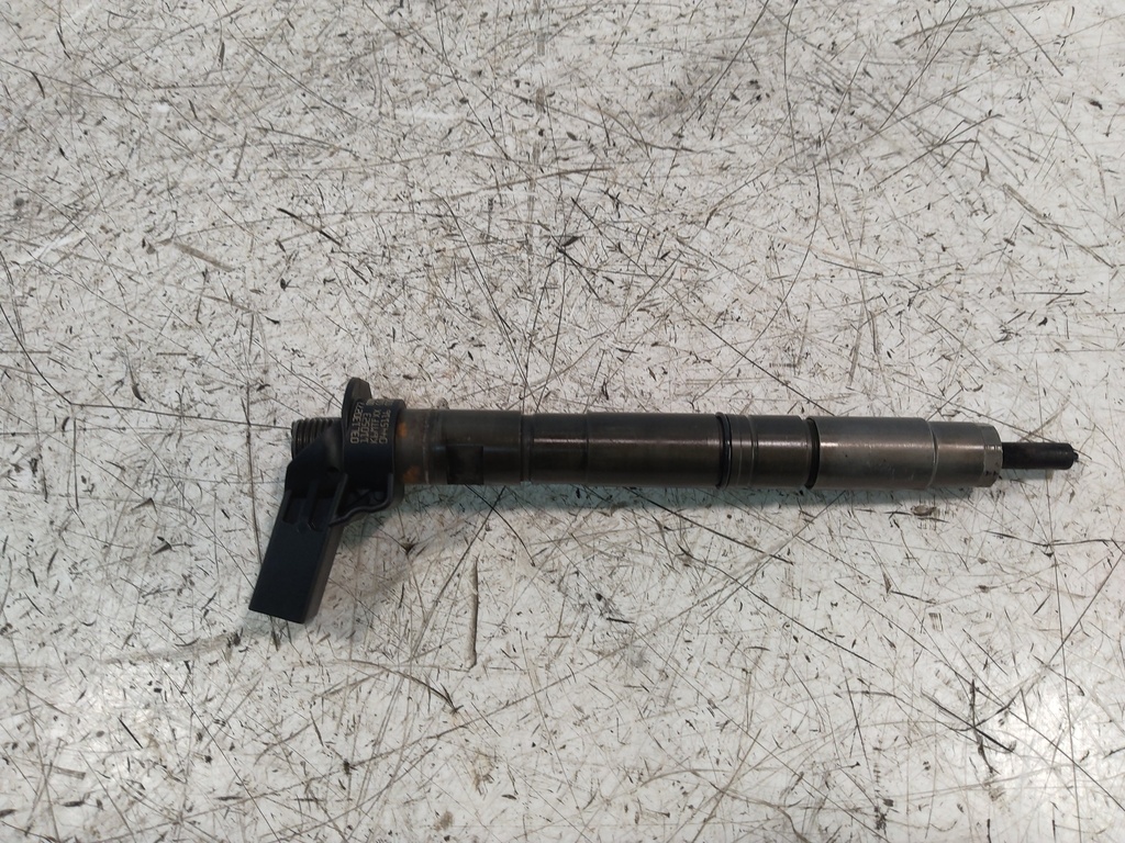 [MTD-513524] Inyector Audi A4 A5 A6 Q5 Seat Exeo 2.0 TDI CAHA CAH 03L130277 125KW