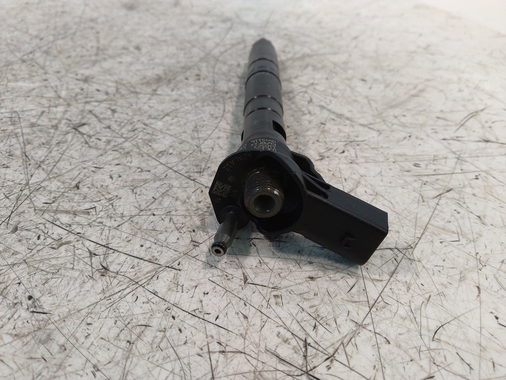 [MTD-513523] Inyector Audi A4 A5 A6 Q5 Seat Exeo 2.0 TDI CAHA CAH 03L130277 170PS