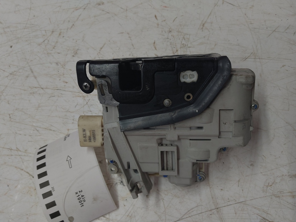 [MTD-515735] Cerradura de puerta VW Touareg 3.0 V6 TDI CRCA CRC A046879