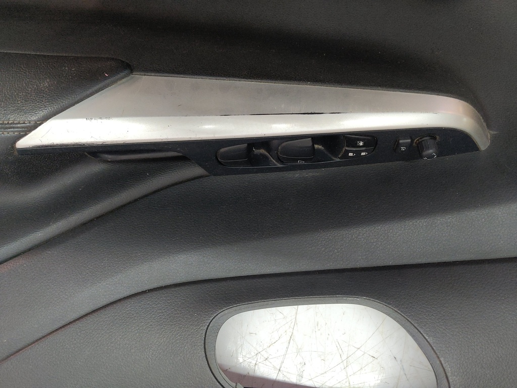 [MTD-515467] Panel de puerta Nissan Navara D23M 2.3 dci Diesel YS23DDTT YS23 809A0-4KS6C
