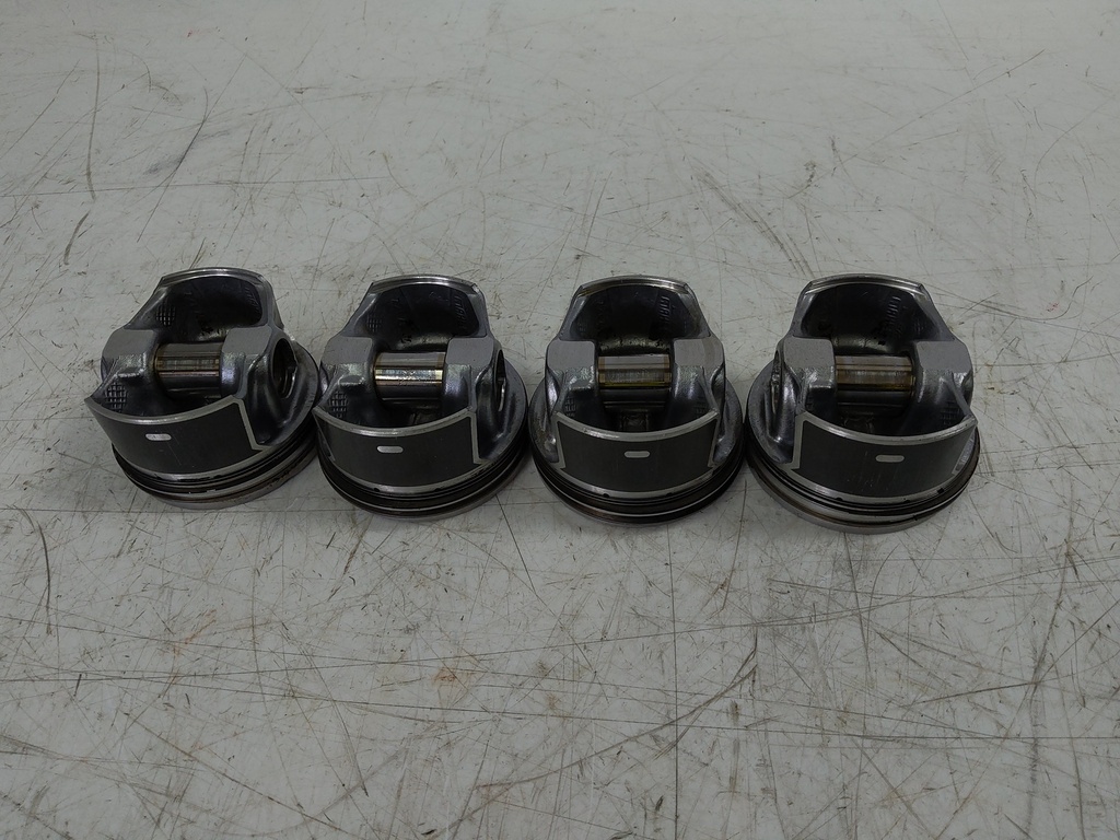 [MTD-517234] 4x pistones Dacia Duster 1.2 TCE H5F408 H5F