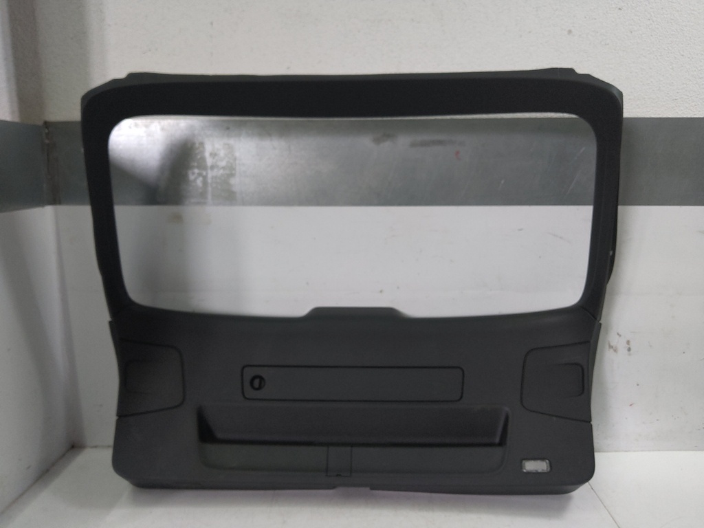 [MTD-520296] Embellecedor portón trasero AUDI A4 B8 S4 8K5 3.0 TFSI CGWC CGW