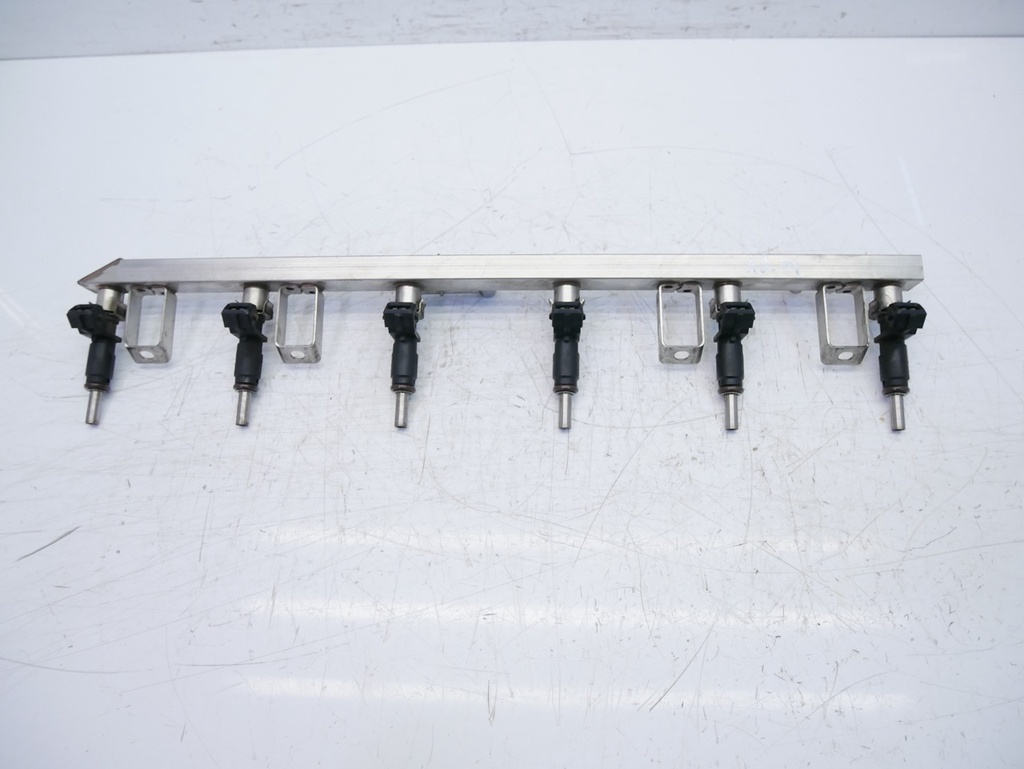[MTD-413014] Rampa de inyectores BMW Serie 3 E90 E91 E92 3.0i N52B30A 7542050 7531634