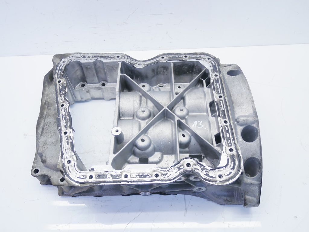 [MTD-384702] Cárter de aceite superior para Nissan Opel Renault 2.0 CDTI M9R786 M9R - OE 8200963715