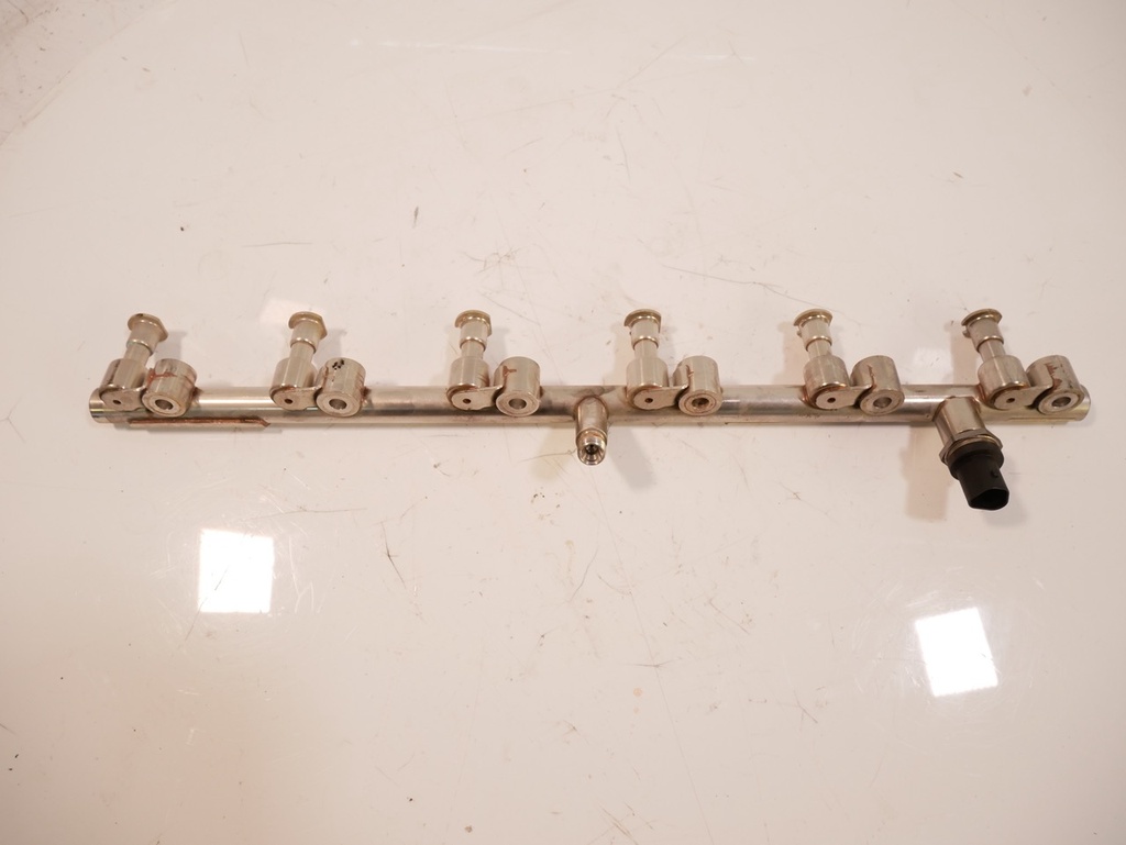 [MTD-445556] Riel inyector Land Rover Range 3.0 MHEV PT306 AJ20P6