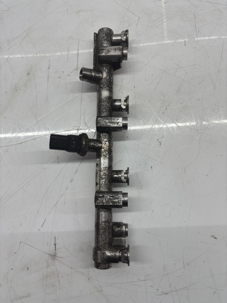 [MTD-446688] Colector de inyección Mercedes Clase A W177 1.3 M282.914