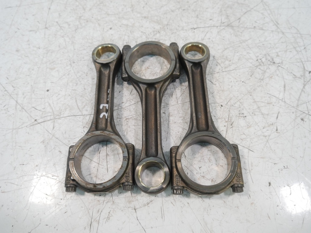 [MTD-493721] 3x Biela Audi Seat VW A3 Leon Golf 2.0 TDi CRB CRBC CRBB 04LA