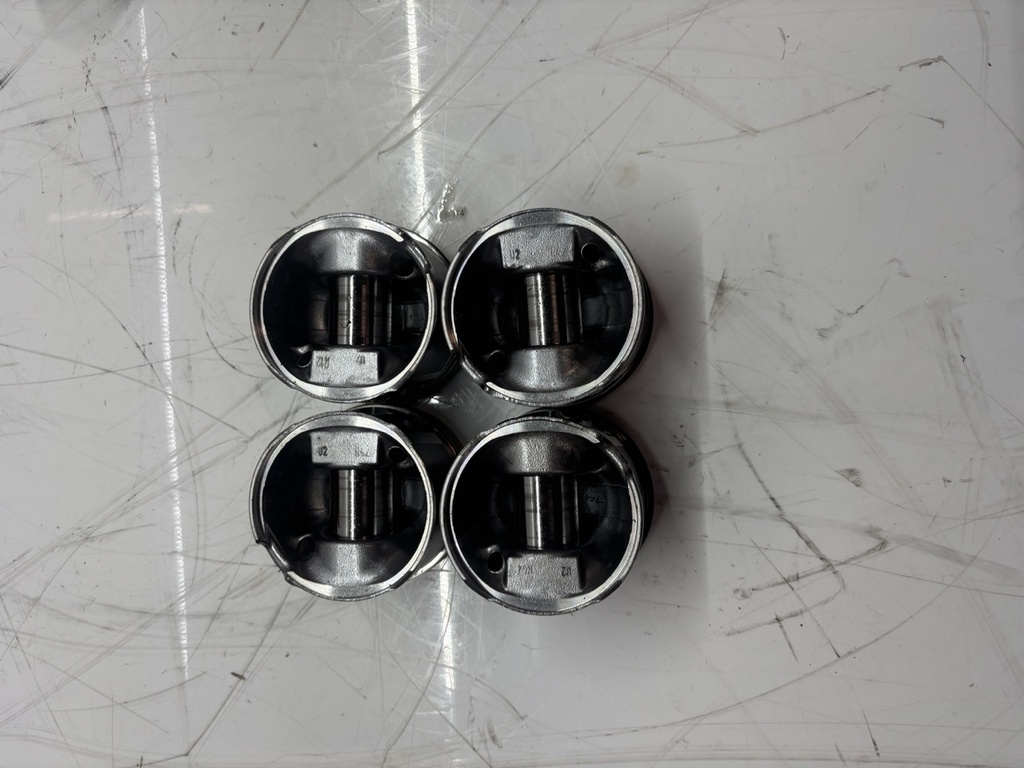 [MTD-495664] 4x Pistones para Peugeot Citroen C4 II 3008 I 1.6 HDi 9HR 9H05 DV6C 0628V8