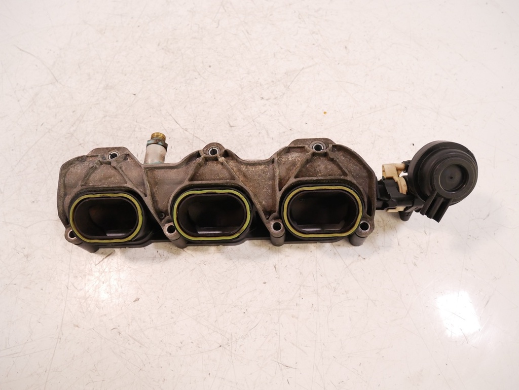 [MTD-421671] Colector de admisión Audi A6 C6 3.0 TFSI CCAA CCA 06E133110AF