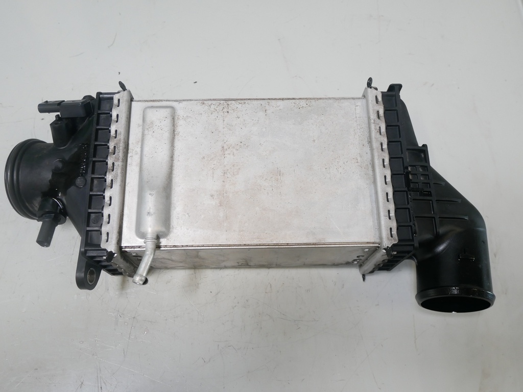 [MTD-426799] Intercooler para Mercedes-Benz C300 2.0 M274.920 A2740900614
