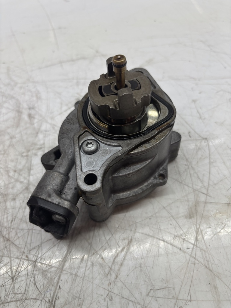 [MTD-447884] Bomba de vacío Land Rover Range Rover L322 5.0 V8 508PS AJ133 8W93-2A451-DA