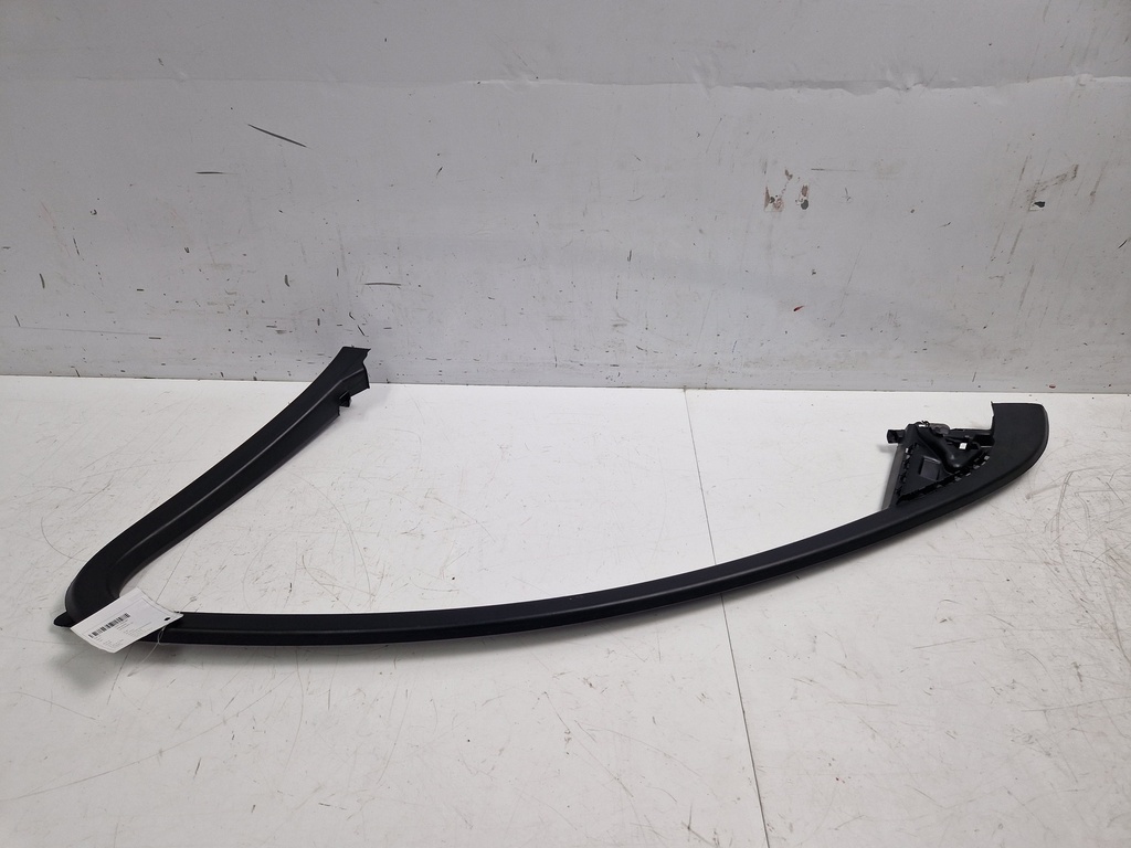 [MTD-497328] Moldura embellecedora Audi A4 8WC 3.0 TDI V6 Diesel DMG DMGA 4G0867010