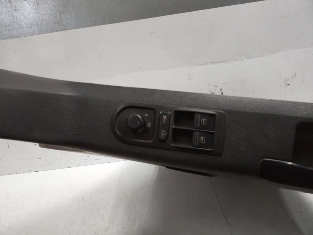 [MTD-499387] Panel de puerta delantera derecha VW Transporter T5 2.0 TDI BNZ