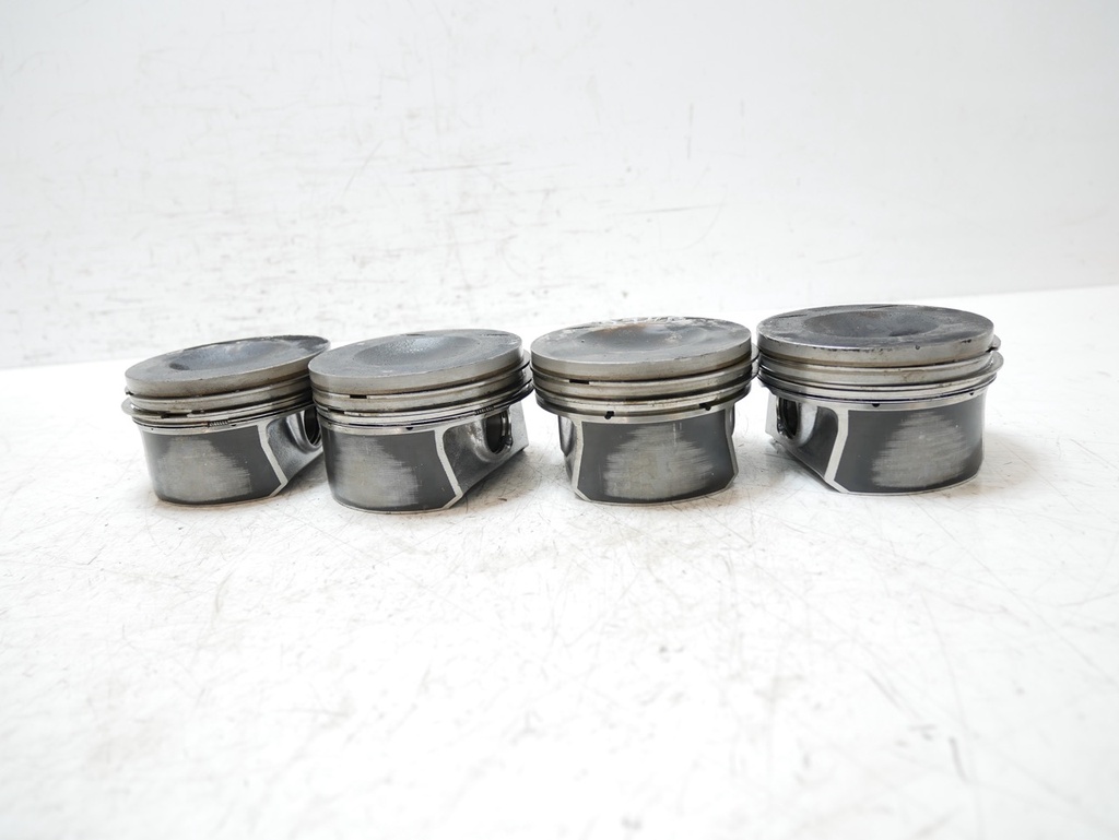[MTD-461364] 4x Pistones 82L143 para Audi A3, Seat Altea, Skoda Octavia, VW Golf 2.0 TFSI BWA