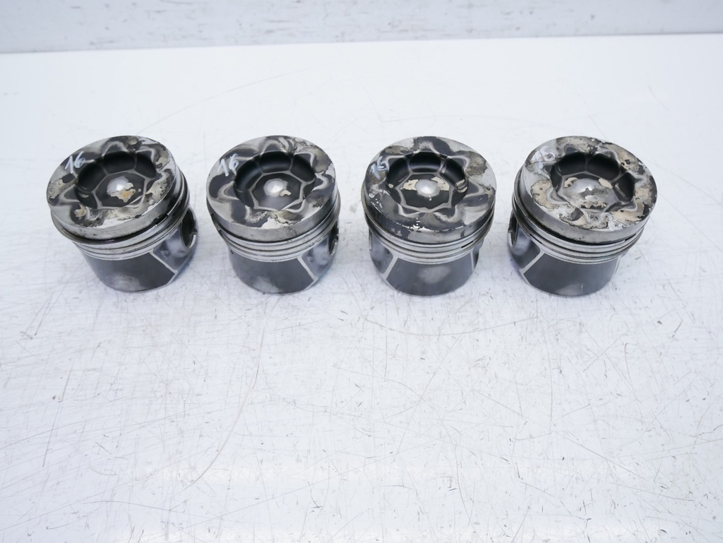 [MTD-414621] 4x pistones Audi A3 Seat León VW Golf 1.6 TDI CLHA CLH 2014