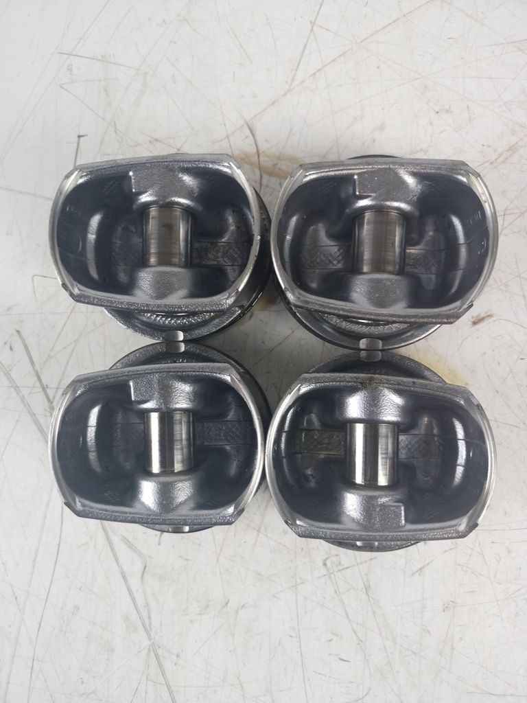 [MTD-432995] 4x pistones Peugeot Citroen DS3 1.6 THP 5FV EP6CDT 5F02 77L51 1613665180