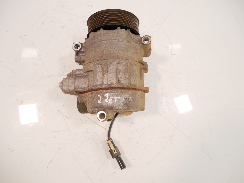 [MTD-427526] Compresor de aire acondicionado Land Rover Discovery III 2.7 TD 276DT 8H22-19D623-CA
