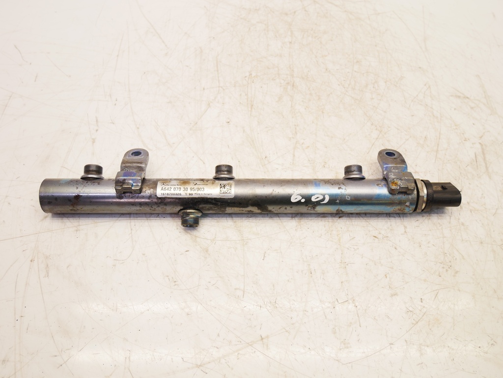 [MTD-394293] Rampa de inyectores Mercedes E 350 BlueTec 3.0 V6 OM642.838