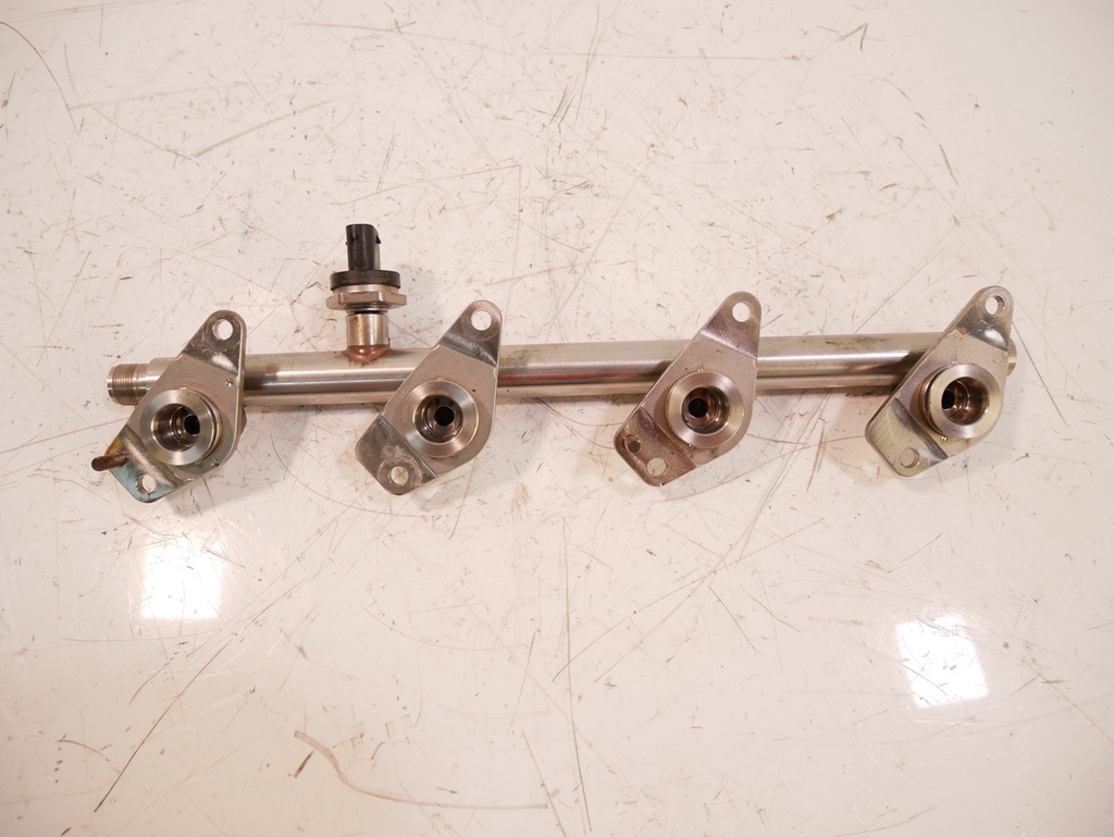 [MTD-428555] Rampa de inyectores Mercedes A2700701595 270.910 M270