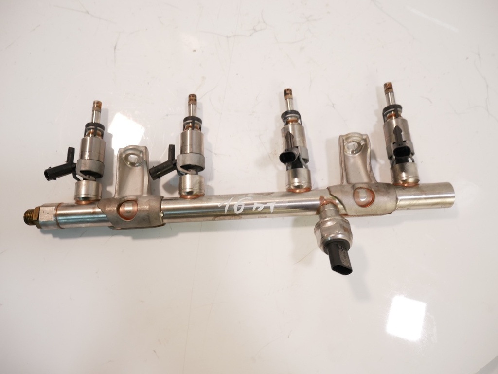 [MTD-445573] Colector de inyección Audi A4 B9 A5 F5 2.0 TFSI gasolina 40 Hybrid DLVA 06L133317N