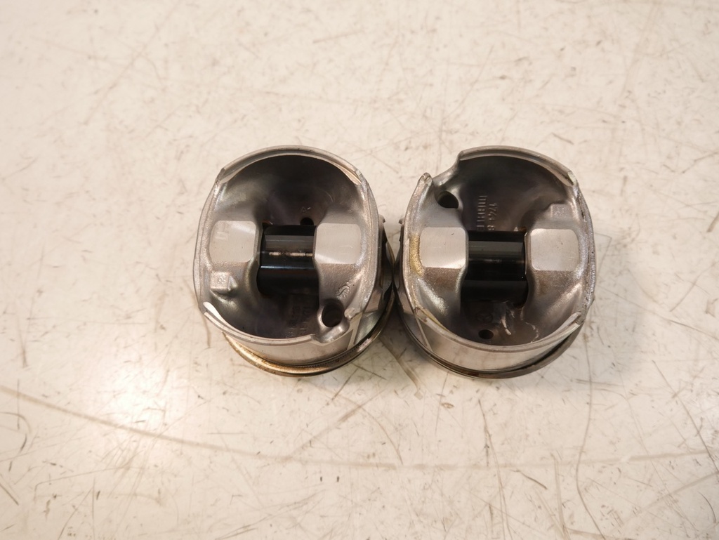 [MTD-468857] 2x pistones Mercedes Sprinter 2.2 CDI OM651.958 651.958 - 83L118