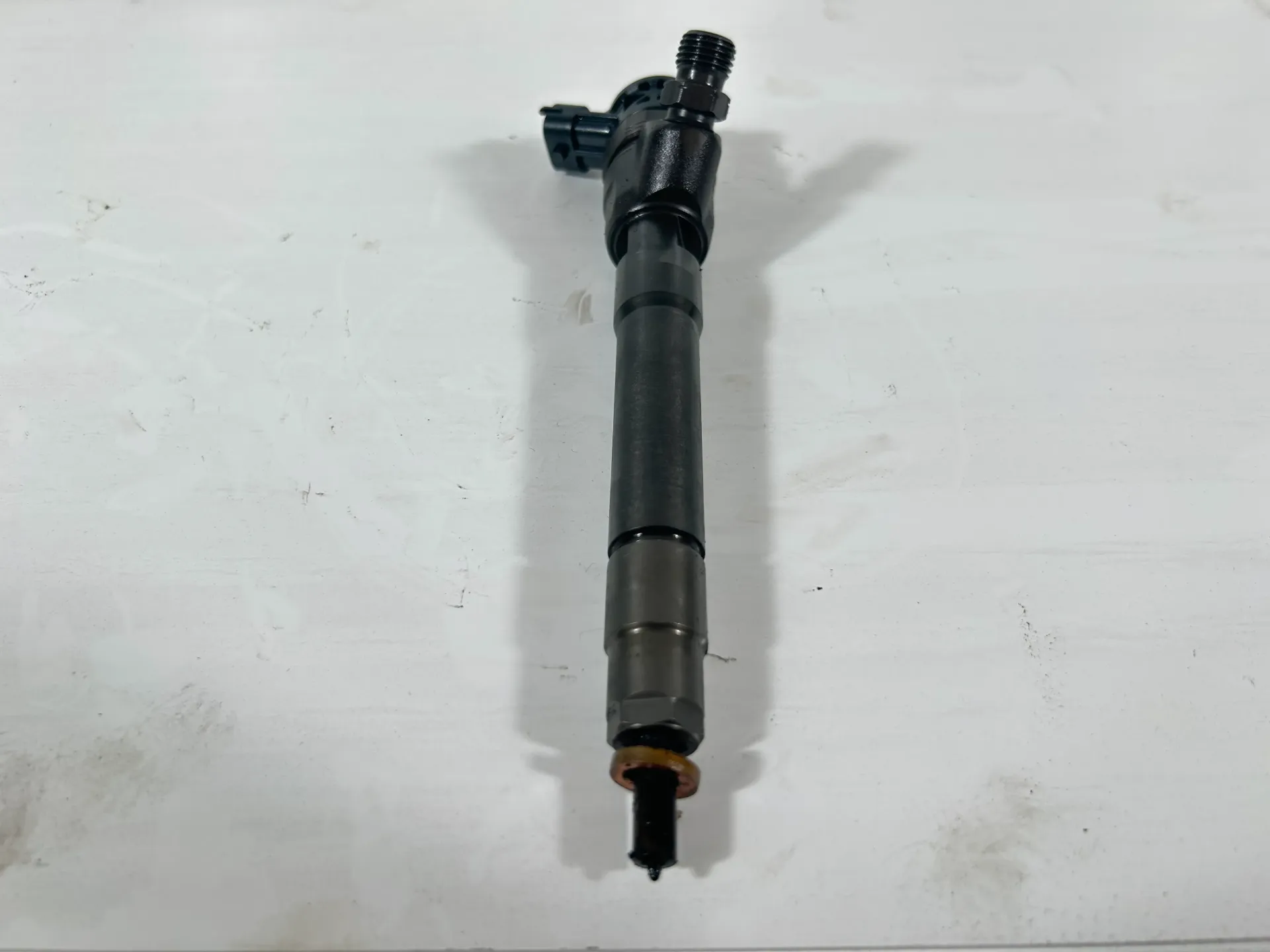 Inyector Nissan Qashqai J10 1,6 DCi R9M405 1660000Q1U 0445110414