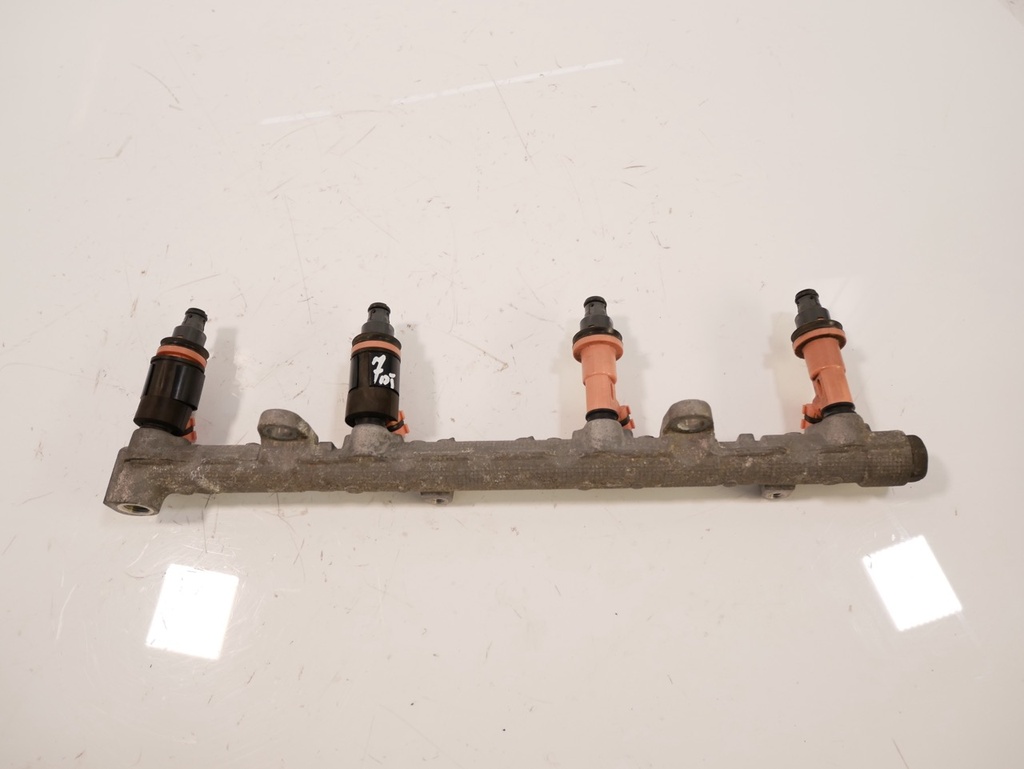 [MTD-475264] Rail de inyectores Lexus SC430 4.3 V8 3UZ-FE 23250-50030