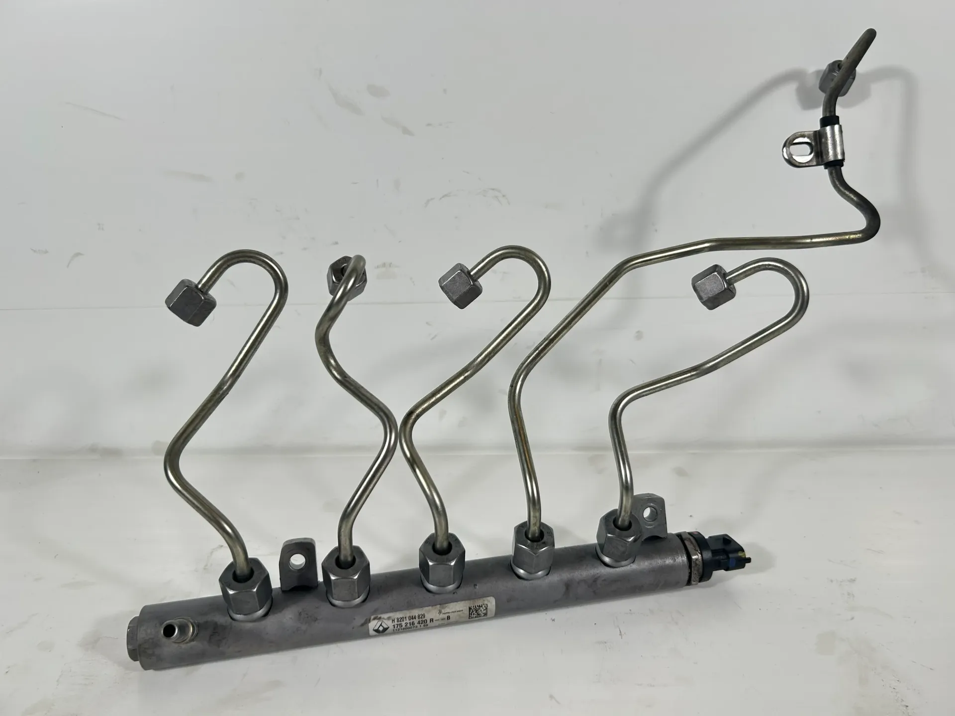Rampa inyectora Nissan Qashqai J10 1,6 DCi R9M405 175216420R 1752000Q3M