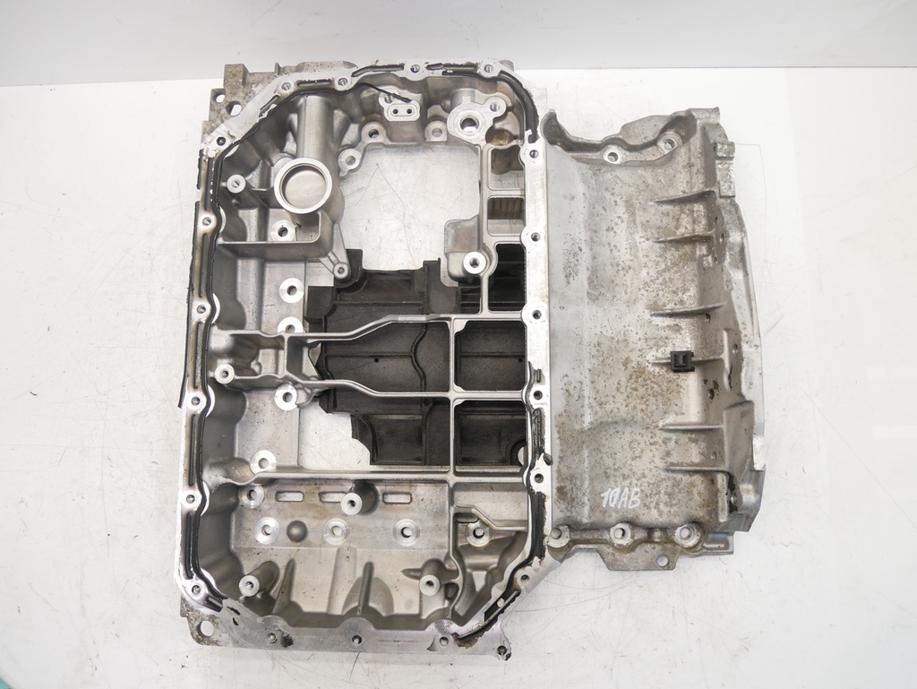 [MTD-484607] Parte superior del cárter de aceite para Audi A4 A5 A6 A7 A8 Q5 3.0 TFSI quattro CTU 06E103603AH
