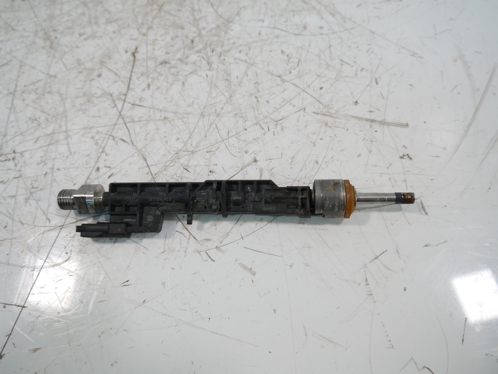 [MTD-490808] Inyector BMW Serie 5 F10 4.4 gasolina M5 S63B44B 7852362