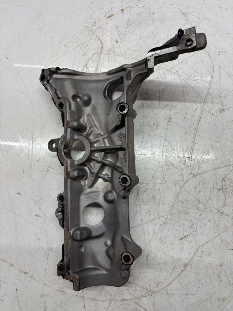 [MTD-502826] Tapa de balancines Mercedes CLA C118 1.3 gasolina M282.914