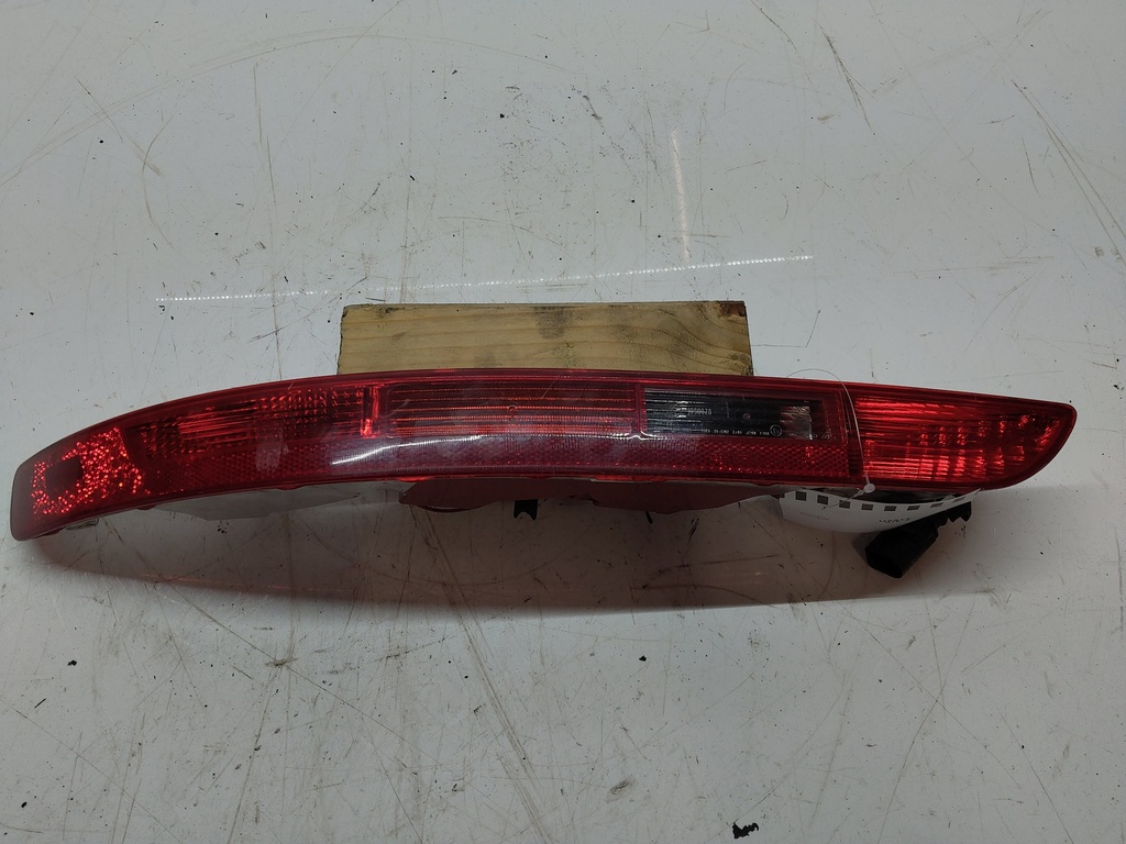 [MTD-503574] Luz trasera Audi SQ5 8R Q5 3.0 TDI CVU CVUC 8R0945095