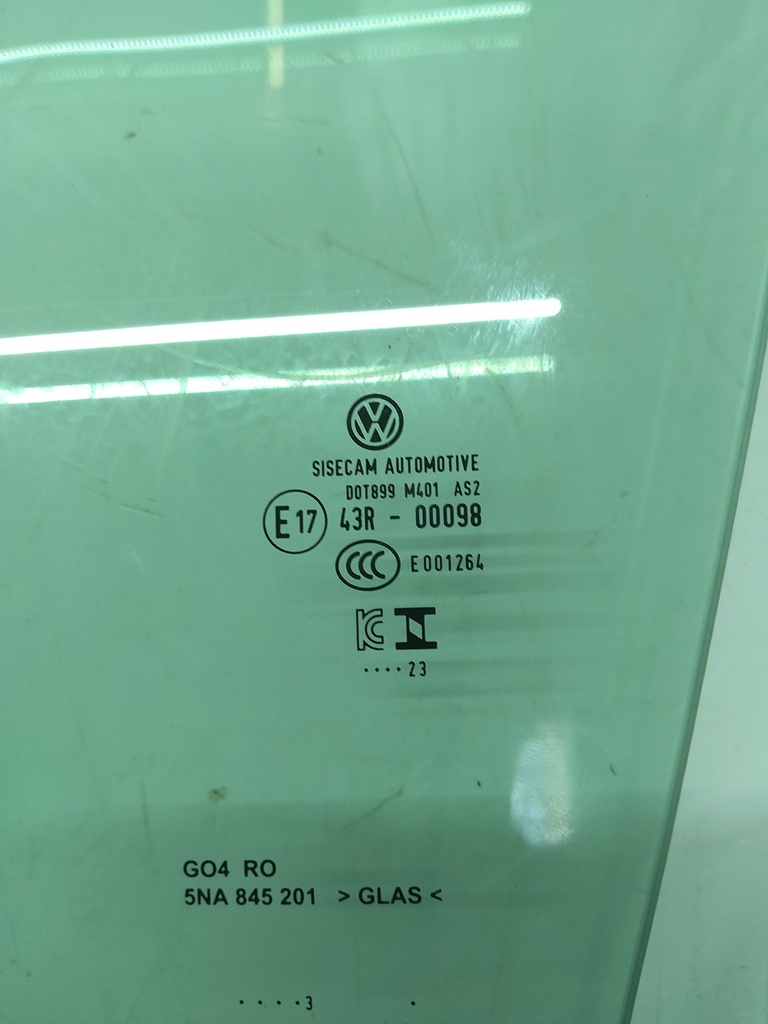 [MTD-503067] Luna trasera VW Tiguan (AX1) 2.0 TDI 110 kW 150 CV - 5NA845201C