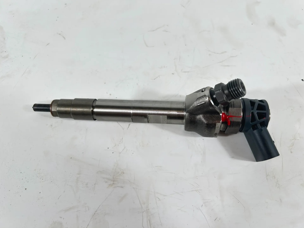 [1000735] Inyector BMW F30 318d 2.0 D Diesel B47D20A 8514146