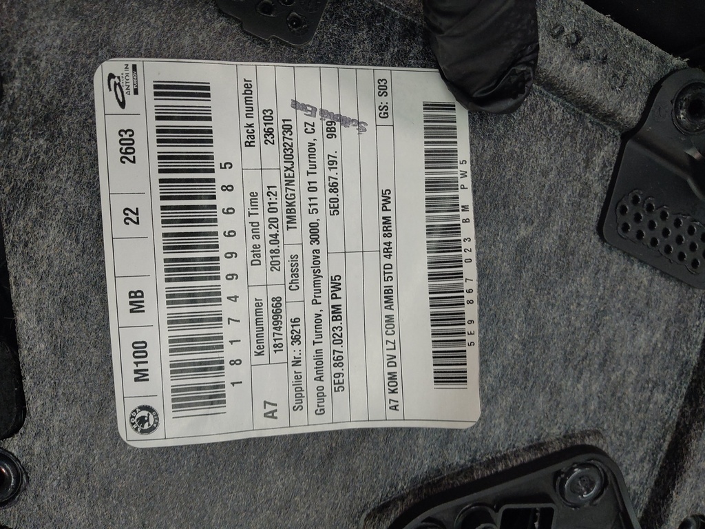 [MTD-512318] Panel de puerta SKODA OCTAVIA III 1.6 TDI Diesel DDYA DDY 5E9867023BM