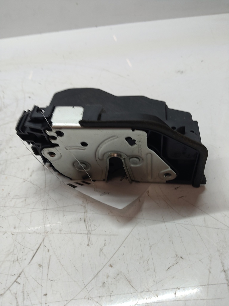 [MTD-511809] Cerradura de puerta BMW Serie 3 F30 2.0 330e Hybrid B48B20A A053702