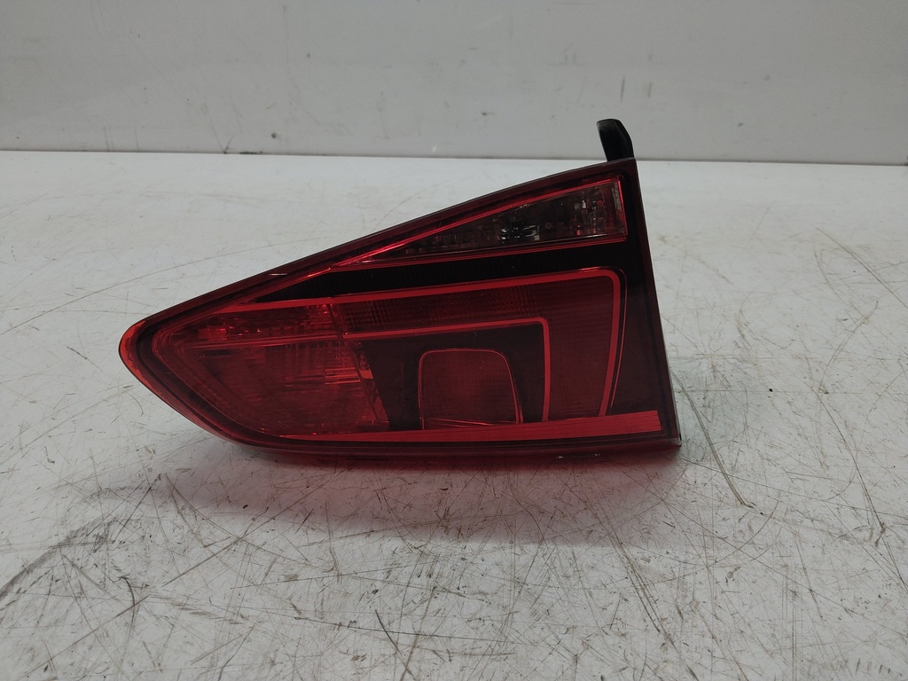 [MTD-514282] Luz trasera izquierda VW Golf VII 5G1 2.0 TDI CRBC CRB 5G0945093AF