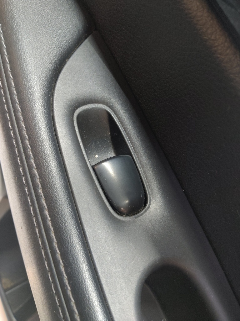 [MTD-515903] Panel de puerta Nissan X-Trail T32 1.6 dCi Diesel R9M414 R9M 82976-4CE0A