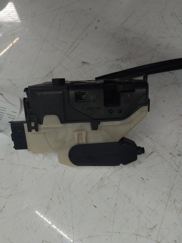 [MTD-516837] Cerradura de puerta Citroën Berlingo 1.5 HDI YHT DV5RCF 2022