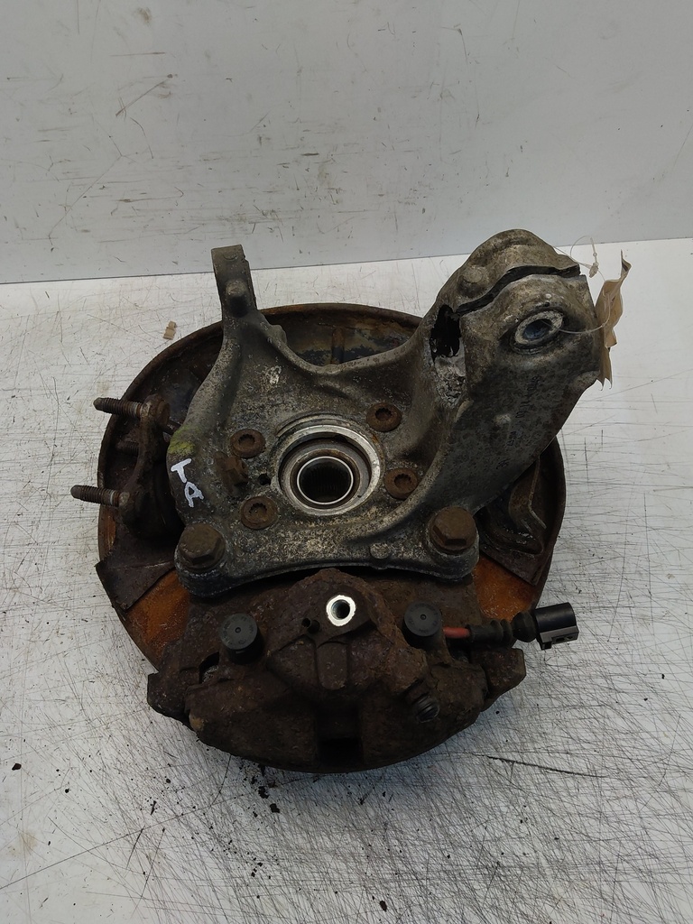 [MTD-519566] Cubo de rueda delantero izquierdo VW Passat B7 2.0 TDI CFFB CFF