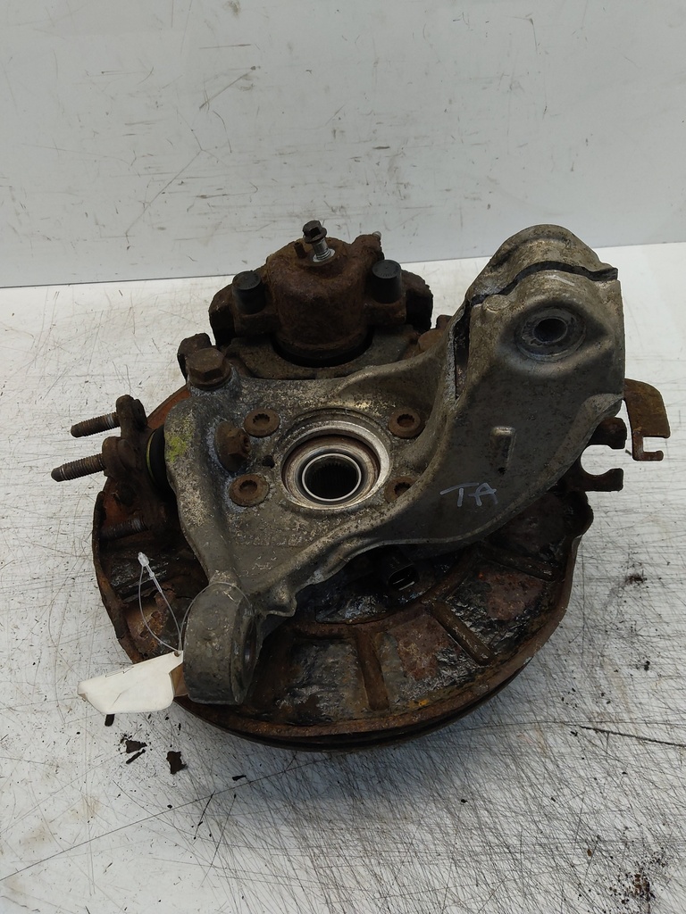 [MTD-519567] Cubo de rueda delantera derecha VW Passat B7 2.0 TDI CFFB CFF