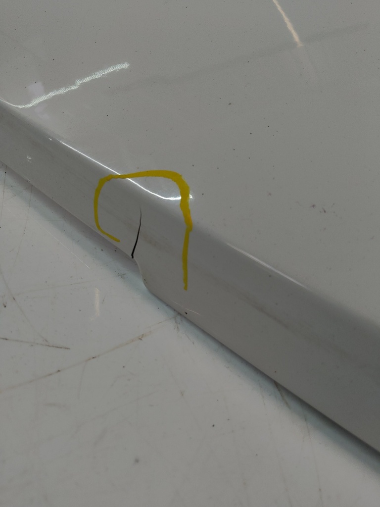 [MTD-519597] Spoiler trasero blanco 10U 474 Opel Corsa MK III 1.4 A14XER 13257597