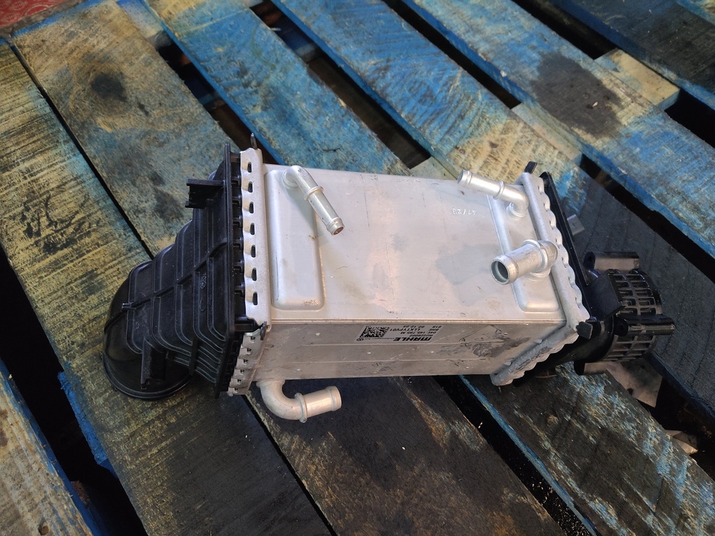 [MTD-523711] Intercooler AUDI A3 2024 DFYA DFY 35TFSI 04E145785M