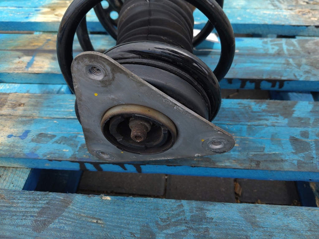 [MTD-523466] Amortiguador izquierdo Renault Captur I 2019 0.9 TCE 543021687R