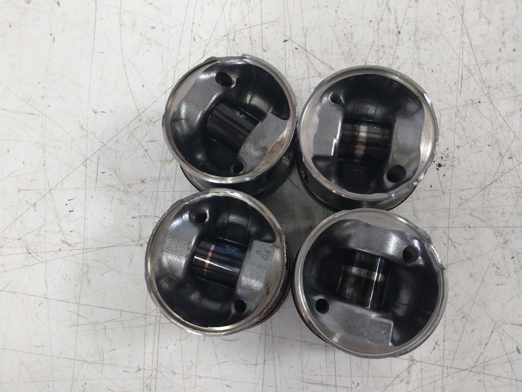 [MTD-524566] Juego de 4 pistones Citroën DS3 1.6 BlueHDi BHZ DV6FC BH01 2014