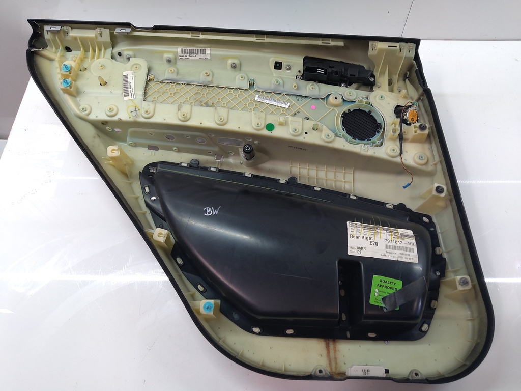 [MTD-531179] Revestimiento de puerta BMW X5 E70 2011 N57D30T0 7971012