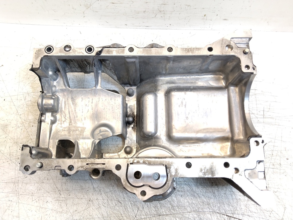 [MTD-531497] Parte superior del cárter de aceite Kia Sportage 2020 G4FD 1.6 GDI 21135-2B020