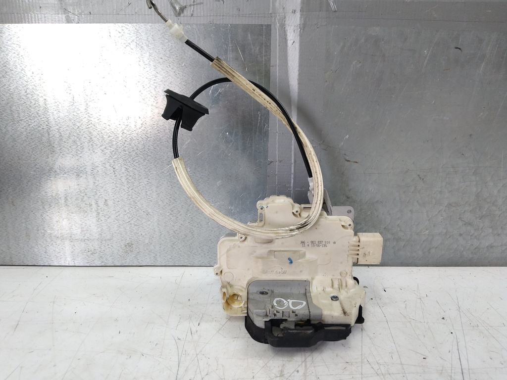 [MTD-531612] Cerradura de puerta Audi A4 B7 8HE AUK 3.2 FSI 255 CV